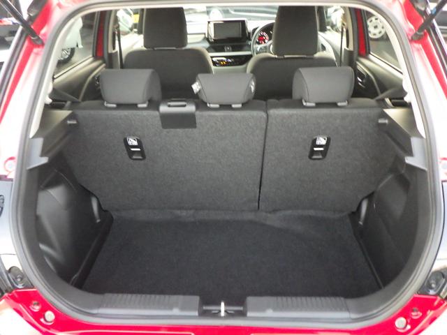 スイフト ＸＧ　スズキセーフティサポート　アダプティブクルーズコントロール　ブラインドスポットモニター　ハイビーム＆オートライト　プッシュスタートシステム　スマートキー　シートヒーター（16枚目）