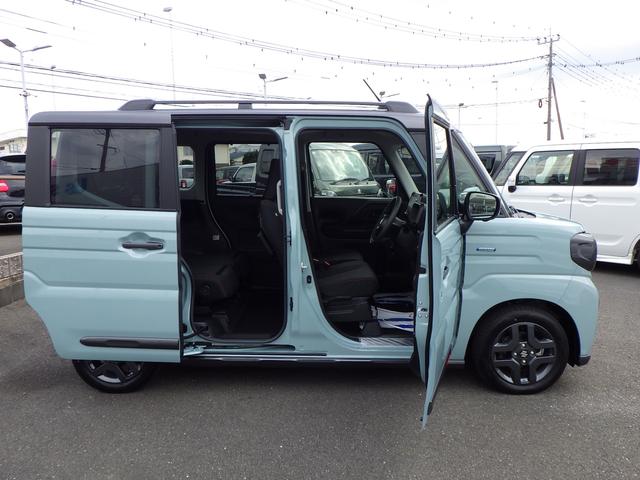 スペーシア ギア　ＨＹＢＲＩＤ　ＸＺ　全方位カメラ付ナビ　スズキコネクト　セーフティサポート　アダプティブクルーズコントロール　両側パワースライド　ＬＥＤヘッドランプ　サイド＆カーテンエアバッグ　電動パーキング＆ブレーキホールド　ステアリングヒーター　ステアリングスイッチ（7枚目）