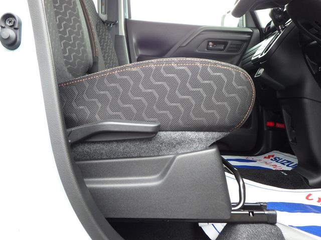 スペーシア ギア　ＨＹＢＲＩＤ　ＸＺ　全方位カメラ付ナビ　スズキコネクト　セーフティサポート　アダプティブクルーズコントロール　両側パワースライド　ＬＥＤヘッドランプ　サイド＆カーテンエアバッグ　電動パーキング＆ブレーキホールド　ステアリングヒーター　ステアリングスイッチ（42枚目）