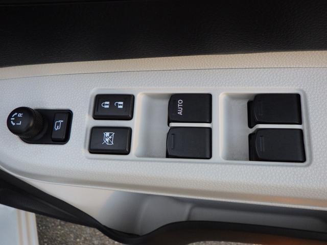 イグニス ＨＹＢＲＩＤ　ＭＺ　バックカメラ付ナビ　ＬＥＤヘッドランプ　クルーズコントロール　ステアリングオーディオスイッチ　キーレスプッシュスタート　スマートキー　アイドリングストップ　ＥＴＣ　１６インチアルミホイール　フロントフォグランプ　リヤフォグランプ（15枚目）