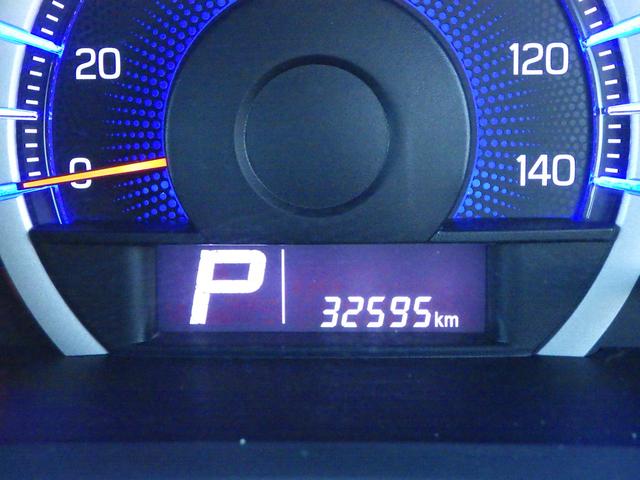 ワゴンＲ ＦＸ　ＭＨ３４型　３型　ＣＤプレーヤー　キーレス　フルオートエアコン　アイドリングストップ　運転席シートヒーター　フロアマット　ドアバイザー　運転席アームレスト　フルフラットシート（15枚目）