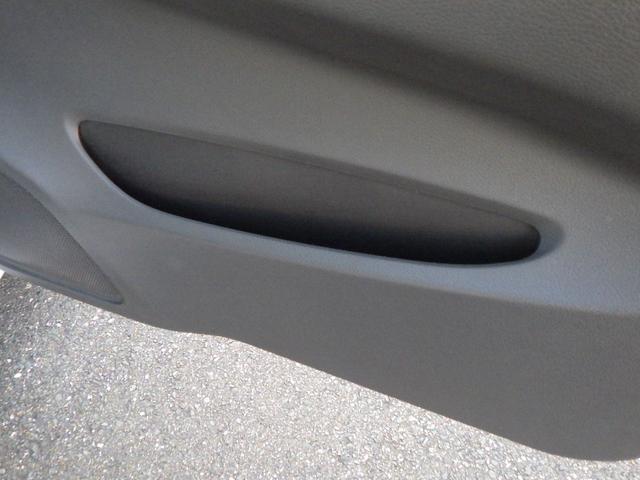 ワゴンＲ ＦＸ　ＭＨ３４型　３型　ＣＤプレーヤー　キーレス　フルオートエアコン　アイドリングストップ　運転席シートヒーター　フロアマット　ドアバイザー　運転席アームレスト　フルフラットシート（26枚目）