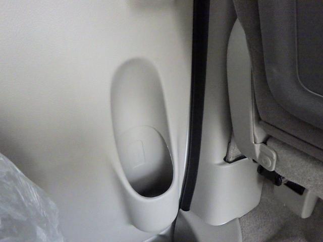 �����h�A�ɂ��T�O�O�����̃y�b�g�{�g��������g�h�����N�z���_�[�h���t���Ă��܂��I