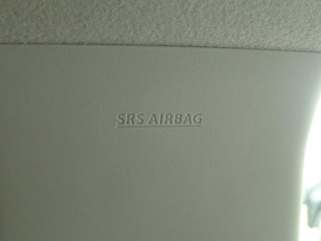 �r�q�r�J�[�e���G�A�o�b�O�^�G�A�o�b�O���J���ƃT�C�h�E�B���h�E�̑S�̂𕢂��A����̎�ɓ�����ی삵�Ă���܂��B�������̎��Ɉ��S�I�I