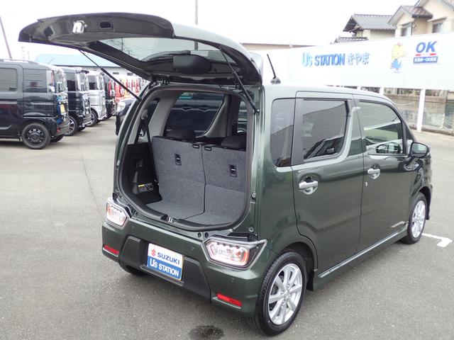 �o�b�N�h�A�͑傫����ɒ��ˏオ��܂��̂ŉו��̏o��������ȒP�ɏo���܂��B�J�̓��ɂ̓o�b�N�h�A���J�����ɂȂ��Ă���܂��恙