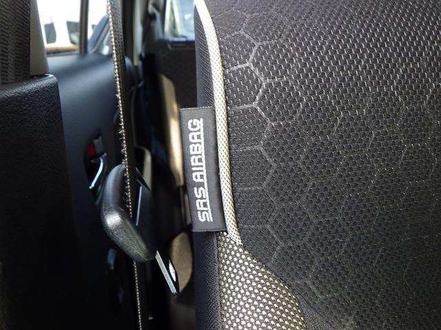 �t�����g�V�[�g�r�q�r�T�C�h�G�A�o�b�O�^���ʏՓˎ��ɍ쓮���A����̓����Ƌ���������̂ւ̏Ռ����y�����܂��B�������̎��Ɉ��S�I�I