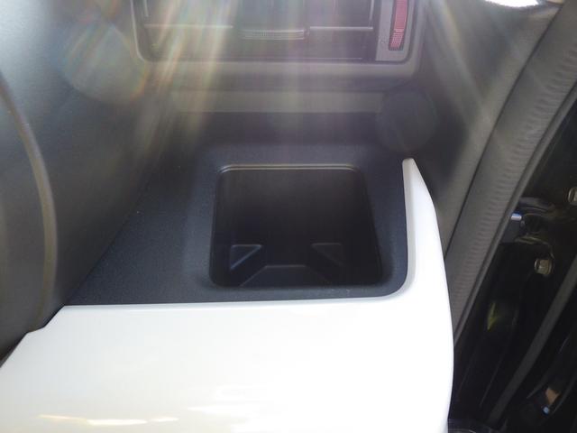 スペーシア HYBRID X 2型 セーフティサポート 両側パワースライド フロントシートサイドエアバッグ カーテンエアバッグ スリムサーキュレーター アイドリングストップ キーレスプッシュスタート スマートキー USB電源ソケット シートヒーター(41枚目)