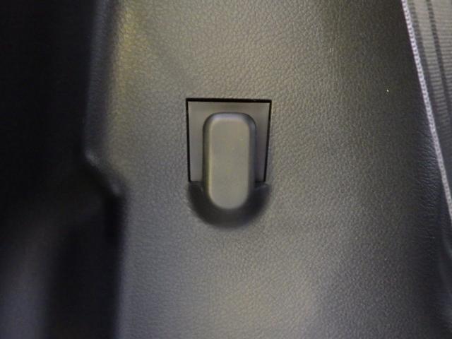 ワゴンＲスマイル ＨＹＢＲＩＤ　Ｓ　３型　全方位モニター付ナビ　スズキコネクト　セーフティサポート　左側パワースライド　ＡＣＣ　電動パーキング＆ブレーキホールド　ＬＥＤヘッドランプ　フロントシートサイド＆カーテンエアバッグ　車線維持支援機能　ヘッドアップディスプレイ　スマートキー（70枚目）