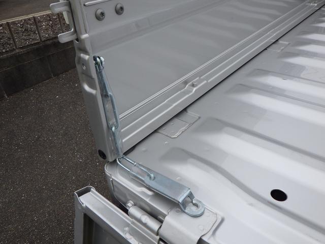 スーパーキャリイ スーパーキャリイ X 5型 セーフティサポート 4AT LEDヘッドランプ フロントフォグランプ アイドリングストップ キーレス パワーウィンド 電動格納ドアミラー スモークガラス 作業灯 リヤゲートチェーン オートライト(56枚目)