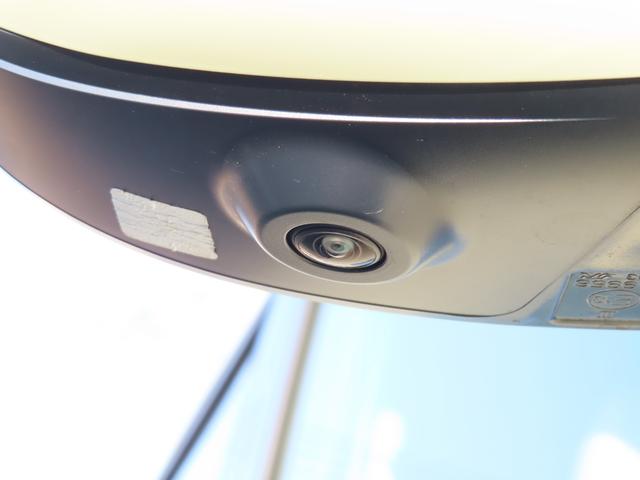 �y�S���ʃ��j�^�[�p�J�����z�Ή��i�r�𑕒�����΁A�O�㍶�E�S�̃J�����ŃN���}��^�ォ�猩���悤�ȉf���Ȃǂ��f���o���܂��B�����Ȃ��Ƃ���������āA�o�b�N�����ȕ�������ň��S�I