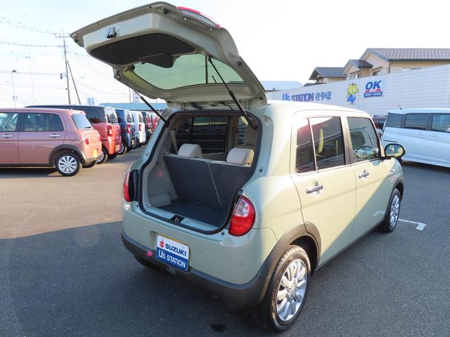 �o�b�N�h�A�͑傫����ɒ��ˏオ��܂��̂ŉו��̏o��������ȒP�ɏo���܂��B�J�̓��ɂ̓o�b�N�h�A���J�����ɂȂ��Ă���܂��恙