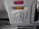 設定した室温を自動でキープするフルオートエアコンには、「ナノイーX」を搭載。「ナノイーX」は、「ナノイー」の10倍の量のOHラジカルを含む微粒子イオンです。