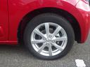 純正アルミホイール標準装備しています。車両に似合うデザインが良いと好評を頂いております。