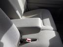 長距離ドライブに嬉しいアームレストが装備しています。