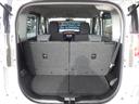 リヤシートをスライド（左右分割）することで荷室の広さを変えることができます！４人乗っても十分な広さがあります！！