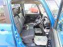 【ベンチシート】フロントベンチシートなので、運転席も助手席も広々！助手席へのウォークスルーも楽々可能です！