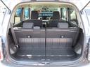 リヤシートをスライド（左右分割）することで荷室の広さを変えることができます！４人乗っても十分な広さがあります！！