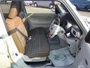 【ベンチシート】フロントベンチシートなので、運転席も助手席も広々!助手席へのウォークスルーも楽々可能です!
