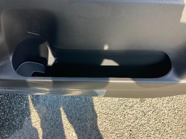 クロスビー HYBRID MZ 4型 ターボ ACC オートライト オートライト プッシュスタート シートヒーター オートエアコン 衝突被害軽減システム 横滑り防止機能 衝突安全ボディ 盗難防止システム アイドリングストップ アダプティブクルーズコントロール(21枚目)