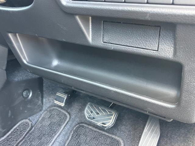 クロスビー HYBRID MZ 4型 ターボ ACC オートライト オートライト プッシュスタート シートヒーター オートエアコン 衝突被害軽減システム 横滑り防止機能 衝突安全ボディ 盗難防止システム アイドリングストップ アダプティブクルーズコントロール(34枚目)