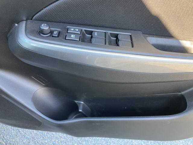 スイフト ＸＧ　２型　ＣＤプレイヤー　ＡＣＣ　ブラインドスポットモニタ　オートライト　シートヒーター　プッシュスタート　オートエアコン　衝突被害軽減システム　横滑り防止機能　衝突安全ボディ　盗難防止システム　アダプティブクルーズコントロール　ブラインドスポットモニター（29枚目）