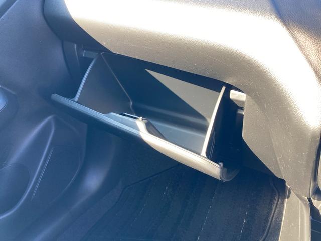 スイフト ＸＧ　２型　ＣＤプレイヤー　ＡＣＣ　ブラインドスポットモニタ　オートライト　シートヒーター　プッシュスタート　オートエアコン　衝突被害軽減システム　横滑り防止機能　衝突安全ボディ　盗難防止システム　アダプティブクルーズコントロール　ブラインドスポットモニター（31枚目）