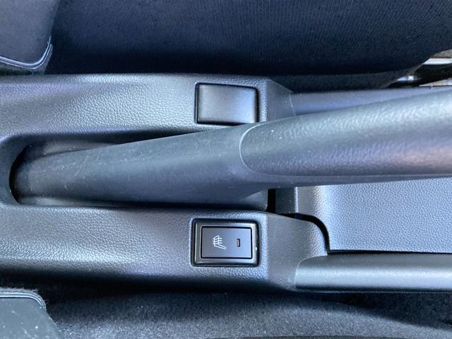 スイフト ＸＧ　２型　ＣＤプレイヤー　ＡＣＣ　ブラインドスポットモニタ　オートライト　シートヒーター　プッシュスタート　オートエアコン　衝突被害軽減システム　横滑り防止機能　衝突安全ボディ　盗難防止システム　アダプティブクルーズコントロール　ブラインドスポットモニター（35枚目）