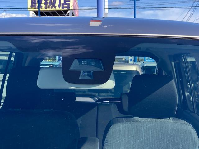 ワゴンＲスティングレー スティングレー　Ｔ　ＭＨ４４型　４型　ＥＴＣ　ナビ　オートライト　Ｂｌｕｅｔｏｏｔｈ　ナビ　プッシュスタート　オートエアコン　ＥＴＣ（11枚目）