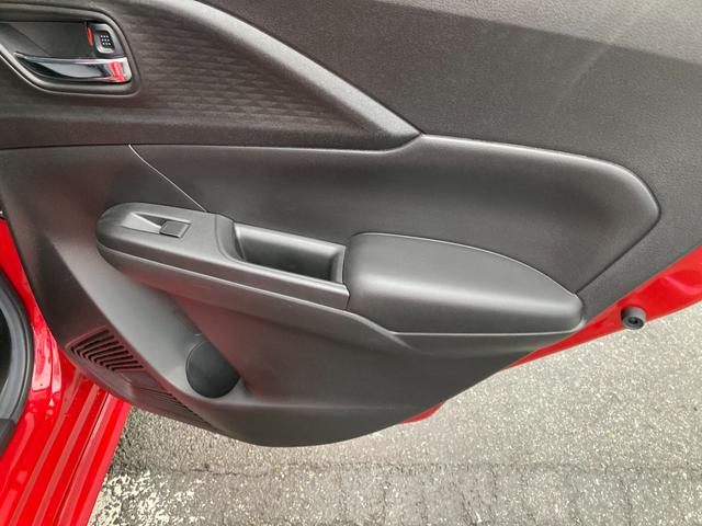 �㕔���ȃh�A�ɂ��h�����N�z���_�[������