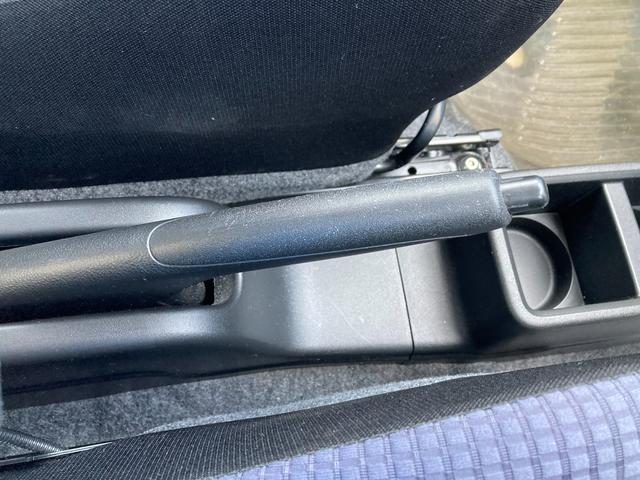 �T�C�h�u���[�L�͎�ň����^�C�v�ł���