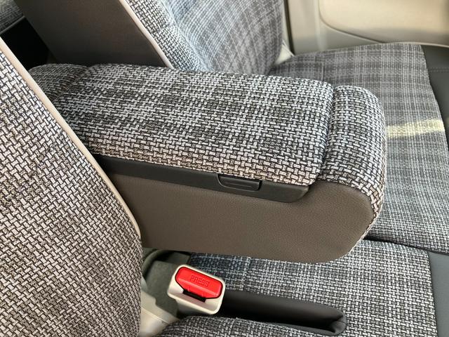 アルトラパンＬＣ ＬＣ　ＨＹＢＲＩＤ　Ｌ　６型　衝突被害軽減Ｂ　オートライト　オートライト　プッシュスタート　シートヒーター　オートエアコン　禁煙車　衝突被害軽減システム　アイドリングストップ　横滑り防止機能　衝突安全ボディ　盗難防止システム（36枚目）