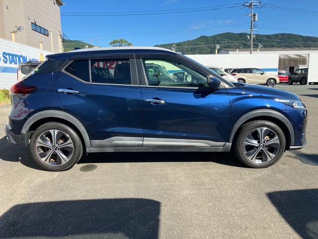 キックス Ｘ／サポカー　衝突安全ボディ　衝突被害軽減システム　アイドリングストップ　プッシュスタート　純正ナビ　ドライブレコーダー　ＥＴＣ　オートエアコン　インテリジェントアラウンドモニター　盗難防止システム（7枚目）