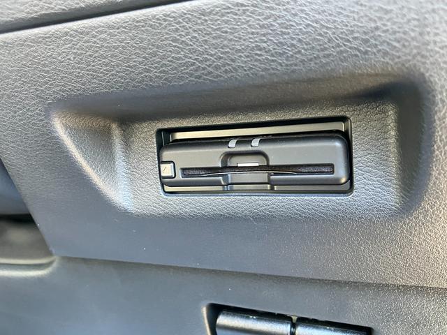 キックス Ｘ／サポカー　衝突安全ボディ　衝突被害軽減システム　アイドリングストップ　プッシュスタート　純正ナビ　ドライブレコーダー　ＥＴＣ　オートエアコン　インテリジェントアラウンドモニター　盗難防止システム（14枚目）