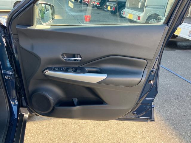 キックス Ｘ／サポカー　衝突安全ボディ　衝突被害軽減システム　アイドリングストップ　プッシュスタート　純正ナビ　ドライブレコーダー　ＥＴＣ　オートエアコン　インテリジェントアラウンドモニター　盗難防止システム（33枚目）