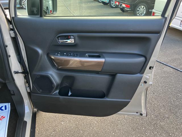 クロスビー HYBRID MZ 4型/サポカー 衝突被害軽減システム 衝突安全ボディ 4WD アイドリングストップ 全方位モニター用カメラパッケージ オーディオレス シートヒーター 横滑り防止機能 盗難防止システム(31枚目)