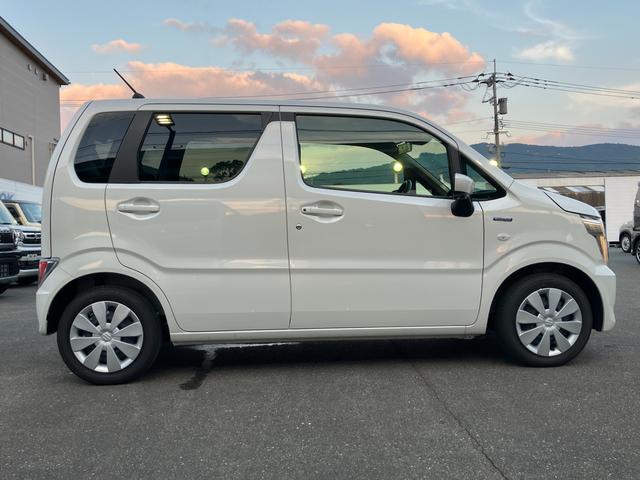 ワゴンR HYBRID FX-S 4型/サポカー 衝突安全ボディ 衝突被害軽減システム 全方位モニター付ディスプレイオーデオ スズキコネクト アイドリングストップ プッシュスタート オートライト オートエアコン 盗難防止システム(6枚目)