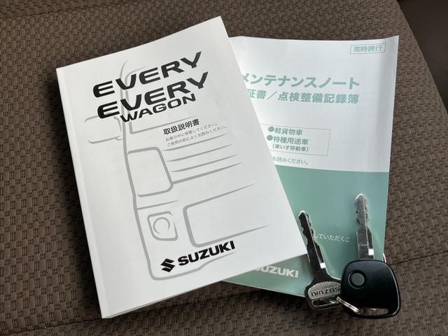 エブリイ PC 6型 バックアイカメラ付ディスプレイ装着車/サポカー デュアルカメラブレーキサポート│LEDヘッドランプ│12インチホイールキャップ│ウレタンステアリングホイール│マニュアルエアコン(20枚目)