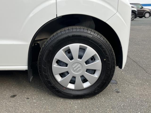 エブリイ PC 6型 バックアイカメラ付ディスプレイ装着車/サポカー デュアルカメラブレーキサポート│LEDヘッドランプ│12インチホイールキャップ│ウレタンステアリングホイール│マニュアルエアコン(28枚目)