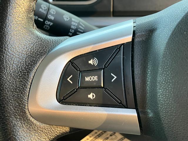 タント カスタムＲＳ　衝突安全ボディ　アイドリングストップ　後席両側電動スライドドア　純正ナビ　バックカメラ　ＥＴＣ　オートライト　オートエアコン　盗難防止システム（23枚目）