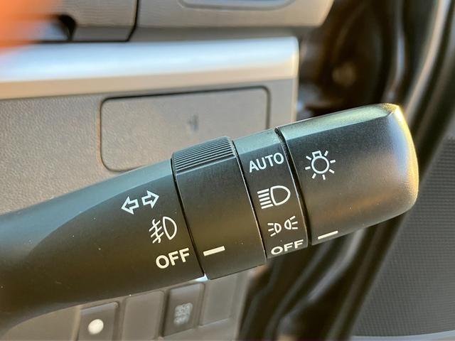 タント カスタムＲＳ　衝突安全ボディ　アイドリングストップ　後席両側電動スライドドア　純正ナビ　バックカメラ　ＥＴＣ　オートライト　オートエアコン　盗難防止システム（24枚目）