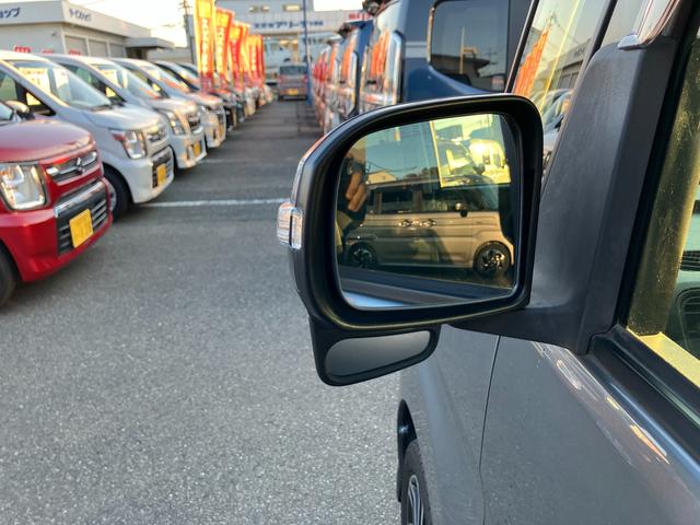 タント カスタムＲＳ　衝突安全ボディ　アイドリングストップ　後席両側電動スライドドア　純正ナビ　バックカメラ　ＥＴＣ　オートライト　オートエアコン　盗難防止システム（37枚目）
