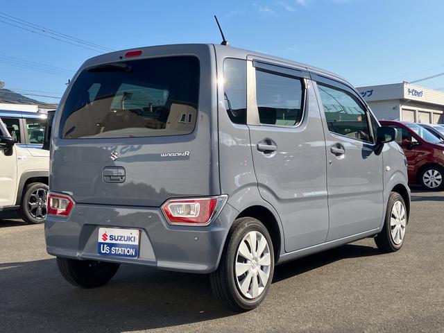 �΂ߌ�납��̃t�H�����B�����H�n���ł��^�]���₷�����ȏ���肪�����R���p�N�g�{�f�B��