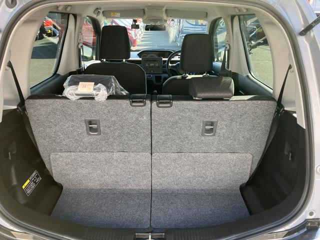 �V�[�g�̌��ɂ�����Ƃ������[�X�y�[�X������܂��B�����̂�����������������T�|�[�g�I