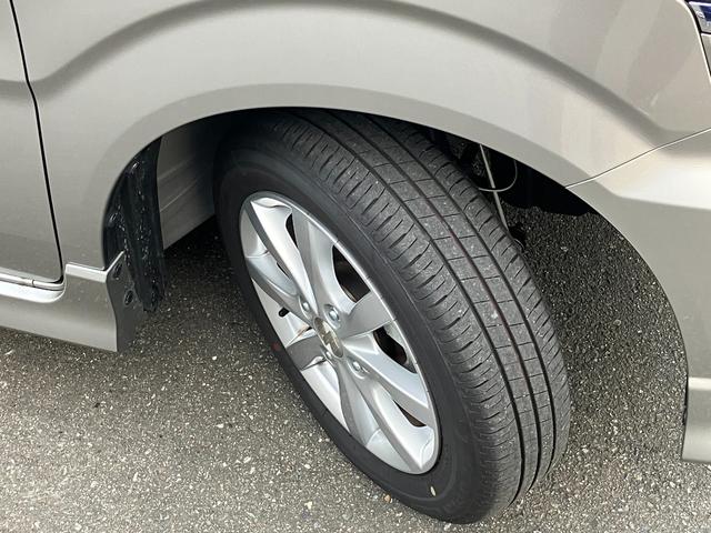 �y�P�T�T�^�U�T�q�P�S�z��