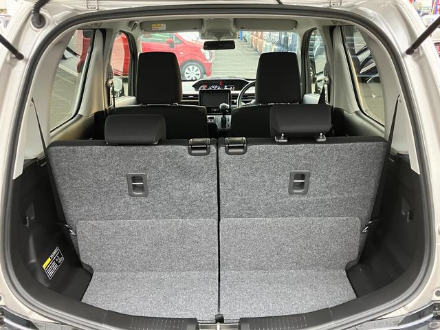 �V�[�g�̌��ɂ�����Ƃ������[�X�y�[�X������܂��B�����̂�����������������T�|�[�g�I