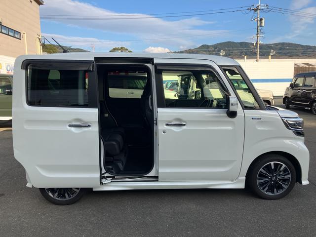 スペーシアカスタム ＨＹＢＲＩＤ　ＸＳターボ　２型／サポカー　衝突安全ボディ　アイドリングストップ　スライドドア　純正ナビ　バックカメラ　ドライブレコーダー　ＥＴＣ　オートエアコン　シートヒーター　盗難防止システム（7枚目）