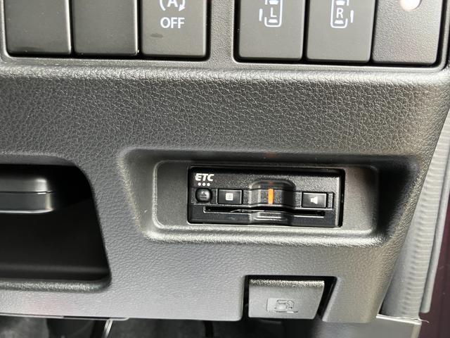 スペーシアカスタム ＨＹＢＲＩＤ　ＸＳ　３型／全方位モニター用カメラ／サポカー　衝突安全ボディ　衝突被害軽減システム　アイドリングストップ　純正ナビ　ドライブレコーダー　ＥＴＣ　後席両側ワンアクションパワースライドドア　オートエアコン　シートヒーター　盗難防止システム（14枚目）