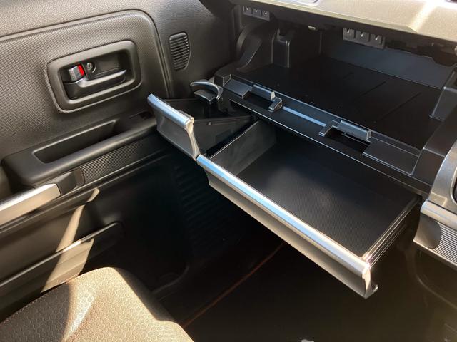 ����ȑO�̎��[�X�y�[�X���X�[�c�P�[�X�����`�[�t�ɂ������I�ȁy�A�b�p�[�{�b�N�X�z�y�C���p�l�{�b�N�X�z�͔��e�B�b�V��������傫���ł��B