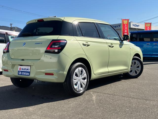 �E�΂ߌ�납��