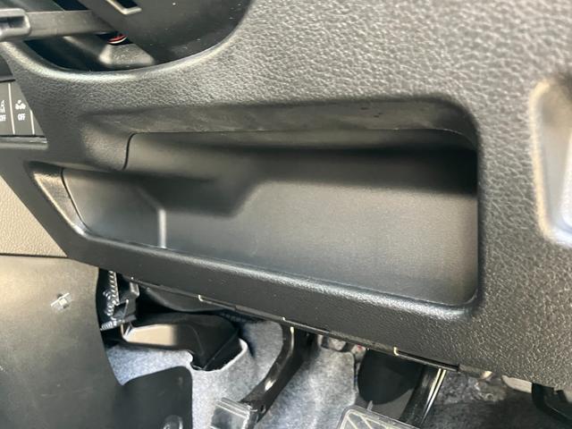 �X�e�A�����O���̎��[�X�y�[�X�y�C���p�l�A���_�[�g���[�z�ł��B������Ƃ�������u���̂ɕ֗��ł��B